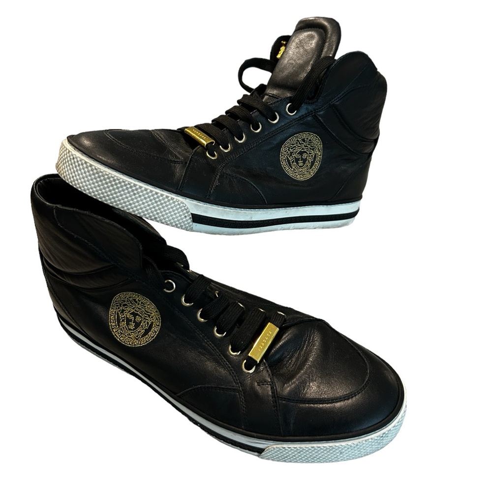 Used Men Versace sz 11 high tops without box